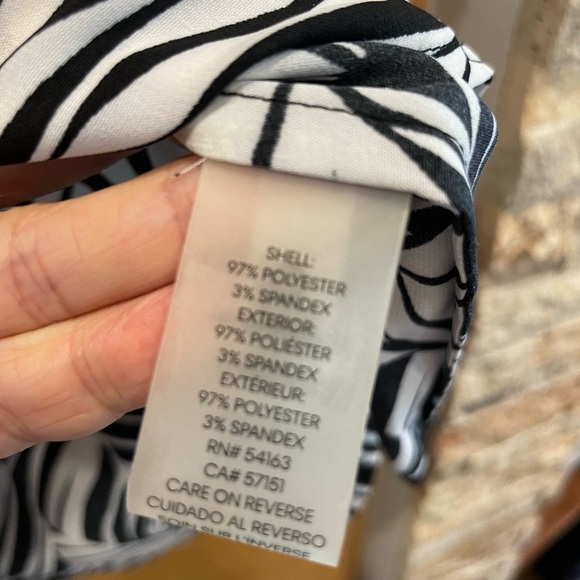 NEW Suit Blouse - Calvin Klein - Picture 13 of 13